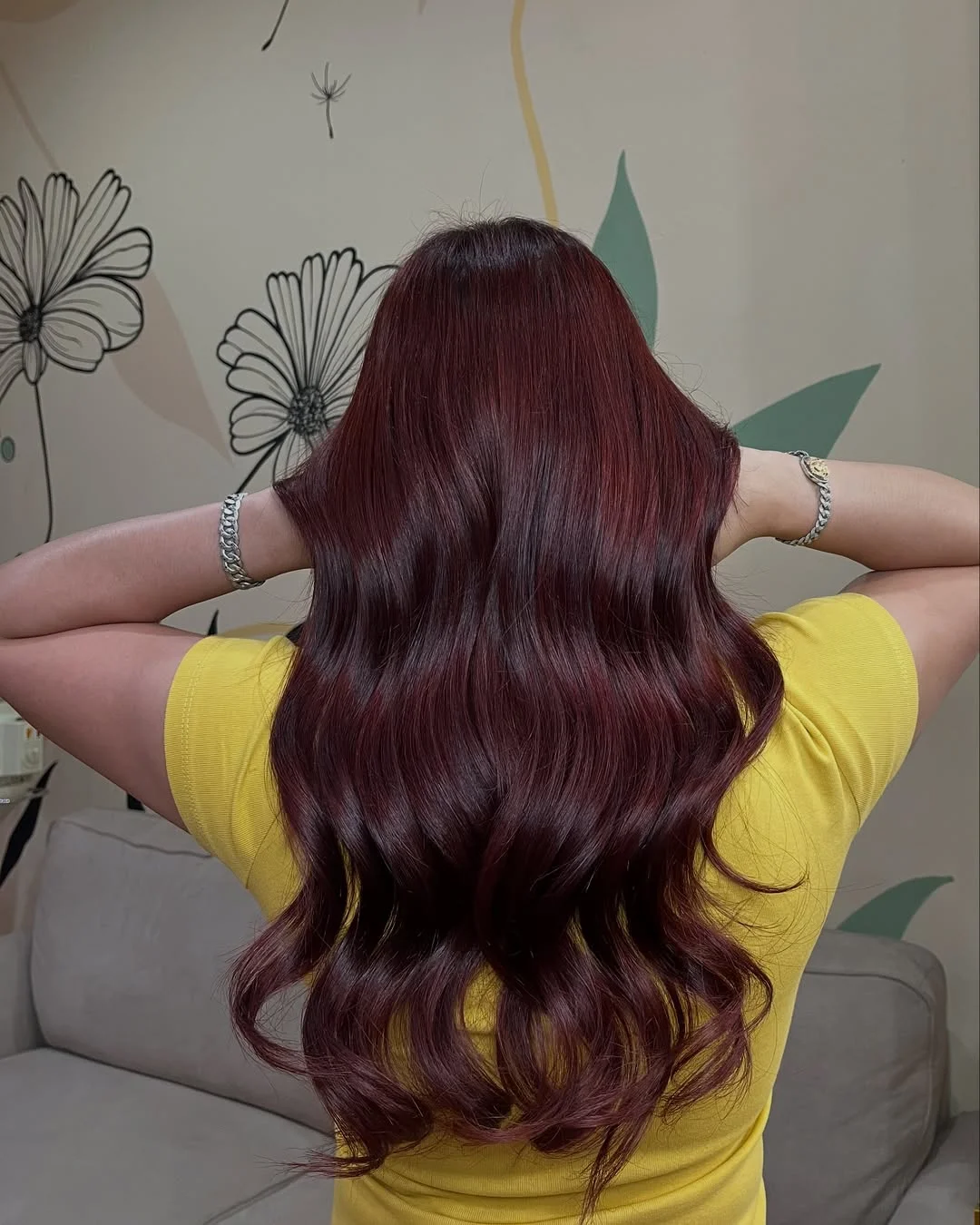 Винний cherry cola Глибокий винний cherry cola колір волосся з глянцем